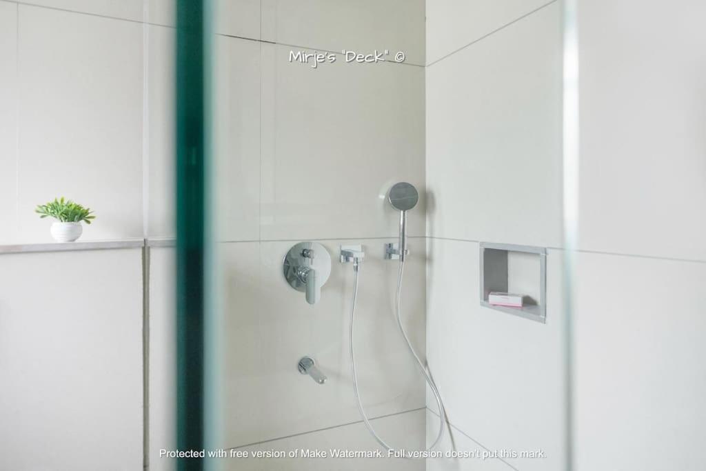 Mirje'S Deck - Homestay - Family Rooms 戈尔哈布尔 外观 照片