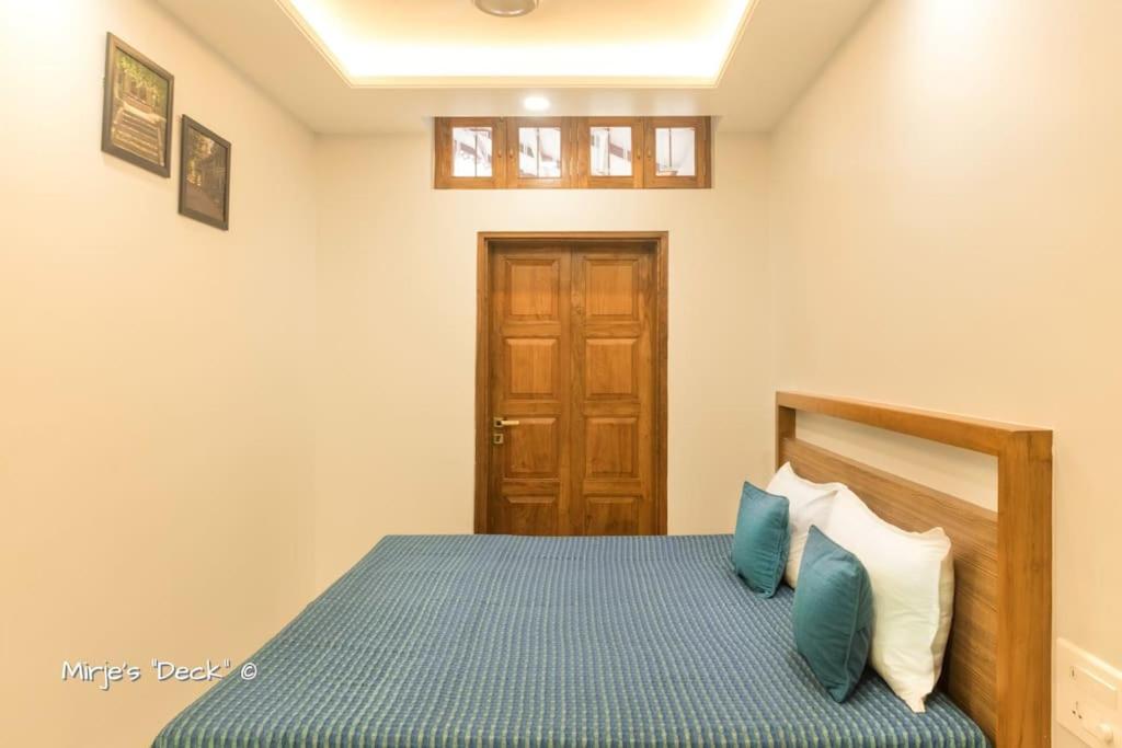 Mirje'S Deck - Homestay - Family Rooms 戈尔哈布尔 外观 照片