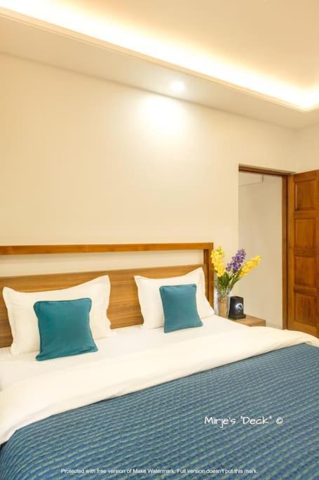 Mirje'S Deck - Homestay - Family Rooms 戈尔哈布尔 外观 照片