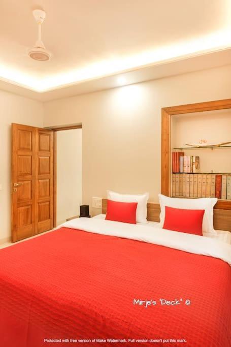 Mirje'S Deck - Homestay - Family Rooms 戈尔哈布尔 外观 照片