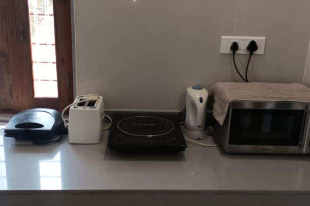 Mirje'S Deck - Homestay - Family Rooms 戈尔哈布尔 外观 照片
